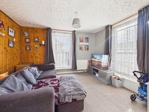 Living Room- click for photo gallery